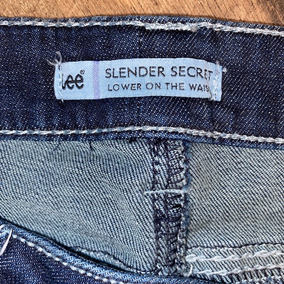 Lee Slender Secrets Embellished lowered on the waist Jeans- - Picture 9 of 12